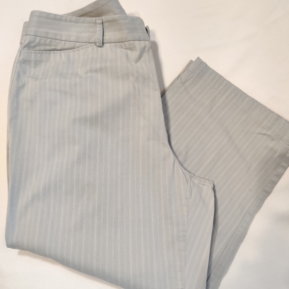 Dockers Capri Dress Blue Pant Women's 16 - Picture 1 of 11